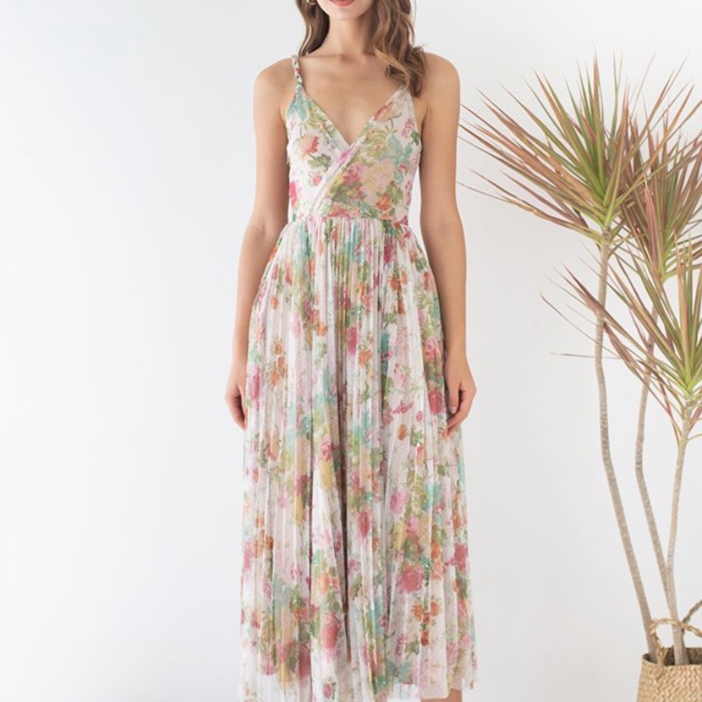 NWT midi/Maxi floral print dress